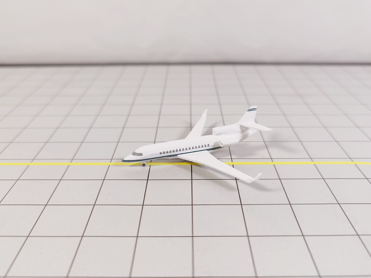 2x Dassault Falcon 8X Business Private Jet Models Painted Liveries 1:400 Scale