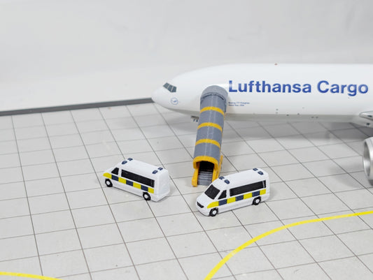 5x Police Vans/Minibus Emergency Airport GSE 1:200 Scale Diorama Vehicles
