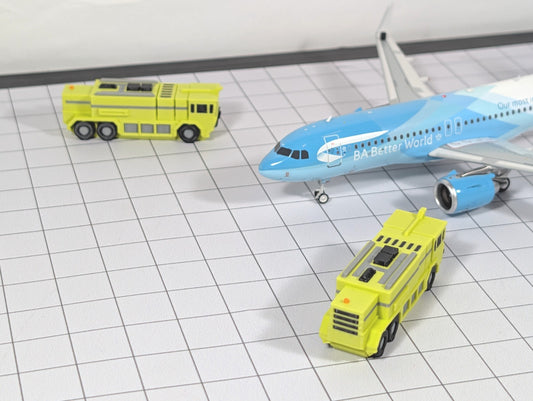Airport Fire Truck (x4) US Style GSE Vehicles 1:200 Scale Aircraft Scenery