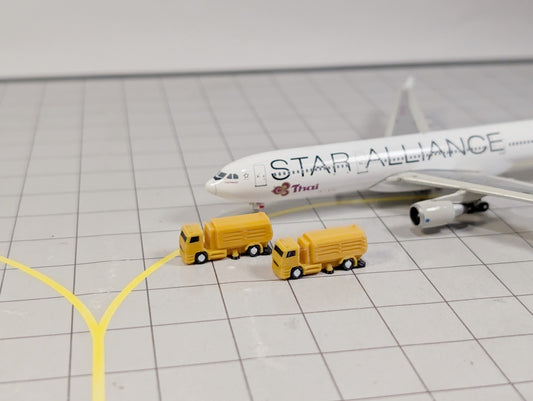 8x Airport Sweeper GSE Trucks Airport Vehicles 1:400 Scale Diorama