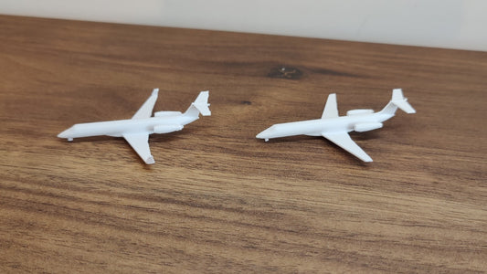 2x Embraer ERJ-135 Legacy 600 Business Jet Models Scenery Diorama 1:400 Scale (Blank)