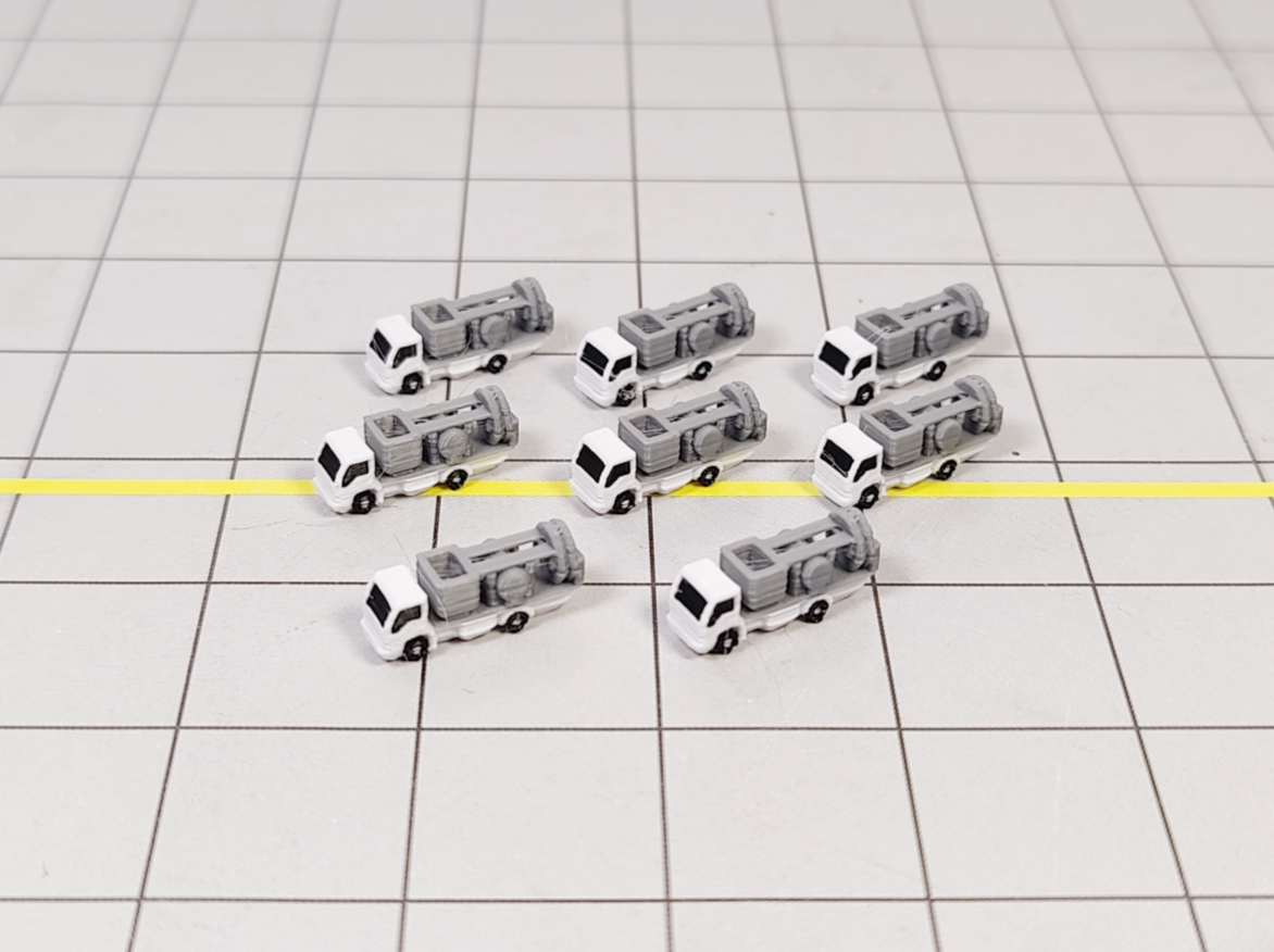 8x Refuelling Fuel Hose Trucks Airport GSE Service Vehicles 1:500 Scale Diorama