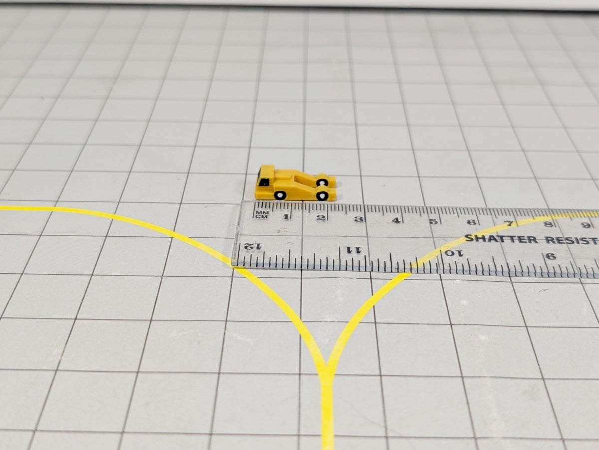 Aircraft Pushback Tugs (10x Yellow) Airport GSE White Vehicle Model 1:400 Scale