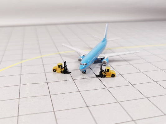Fork Lift Truck (x8) Airport Construction/Cargo GSE Vehicle Model 1:500 Scale