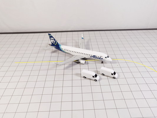 5x Courier Sprinter Vans Cargo Airport GSE Aircraft Vehicles 1:200 Scale