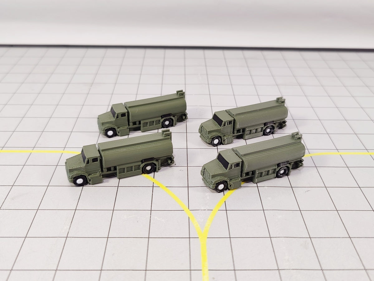 4x Refuelling Fuel Trucks US Style Airport GSE Service Vehicles 1:200 Scale