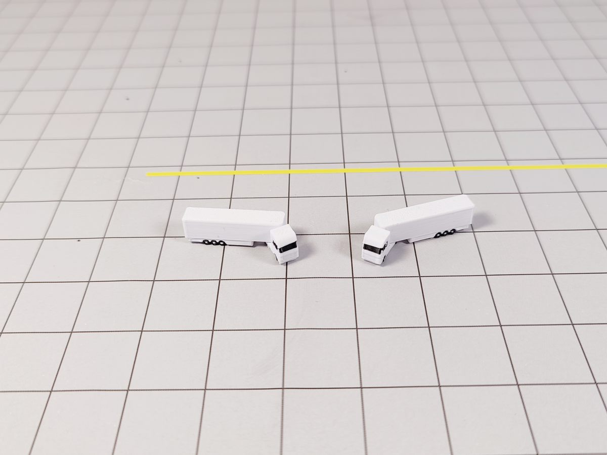 6x White Articulated Truck/Lorry Airport GSE Vehicle Models 1:500 Scale Rotating