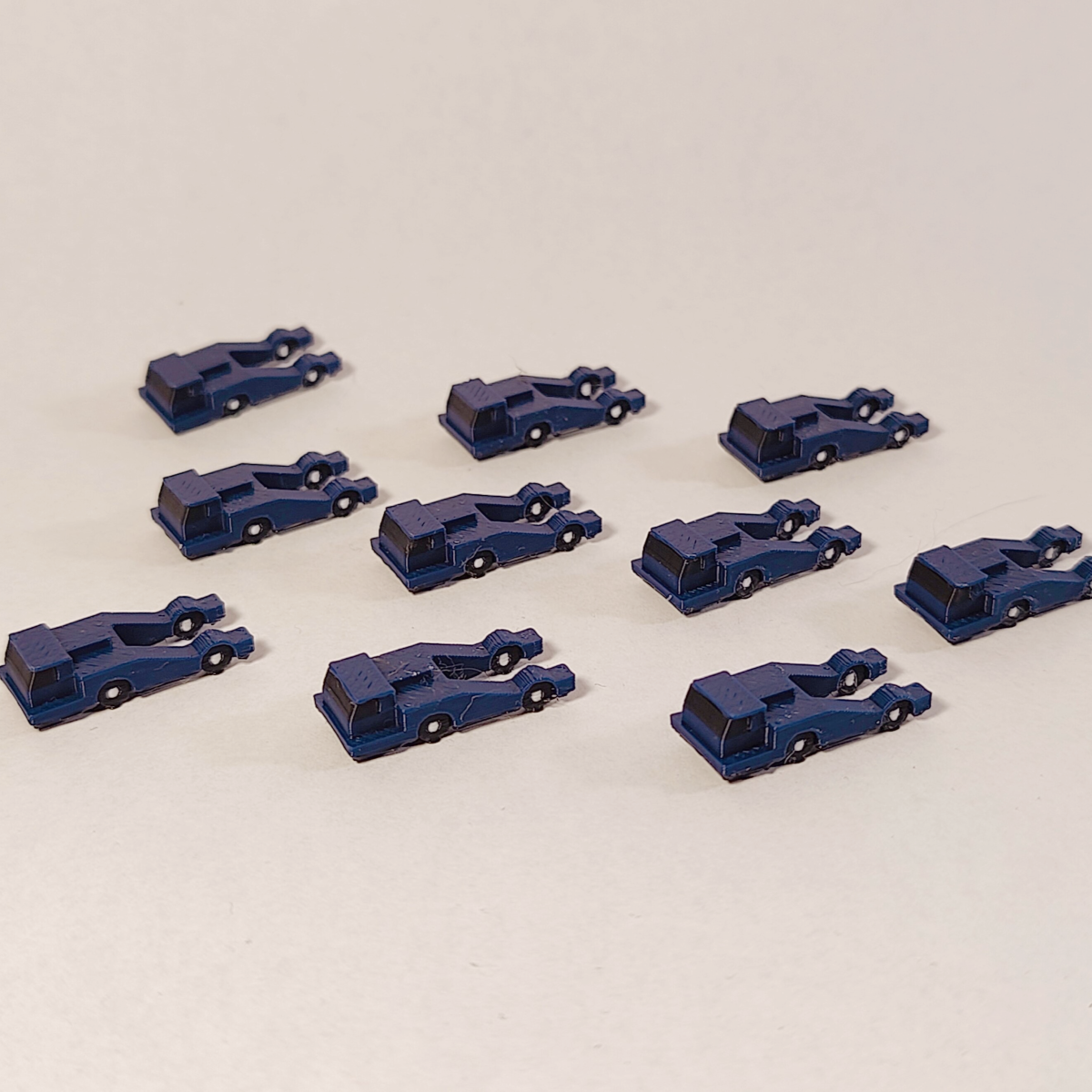 10x Airport Aircraft Tow Tugs/Tractors GSE Models 1:400 Scale Diorama