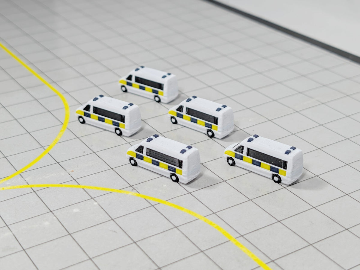 5x Police Vans/Minibus Emergency Airport GSE 1:200 Scale Diorama Vehicles