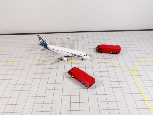 4x Airport Panther Fire Trucks Aircraft GSE Equipment 1:200 Scale Diorama