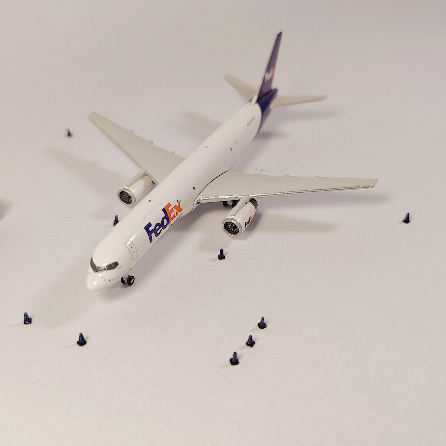 40x Blue Airport Traffic Cones Aircraft GSE Vehicle Model 1:400 Scale Diorama