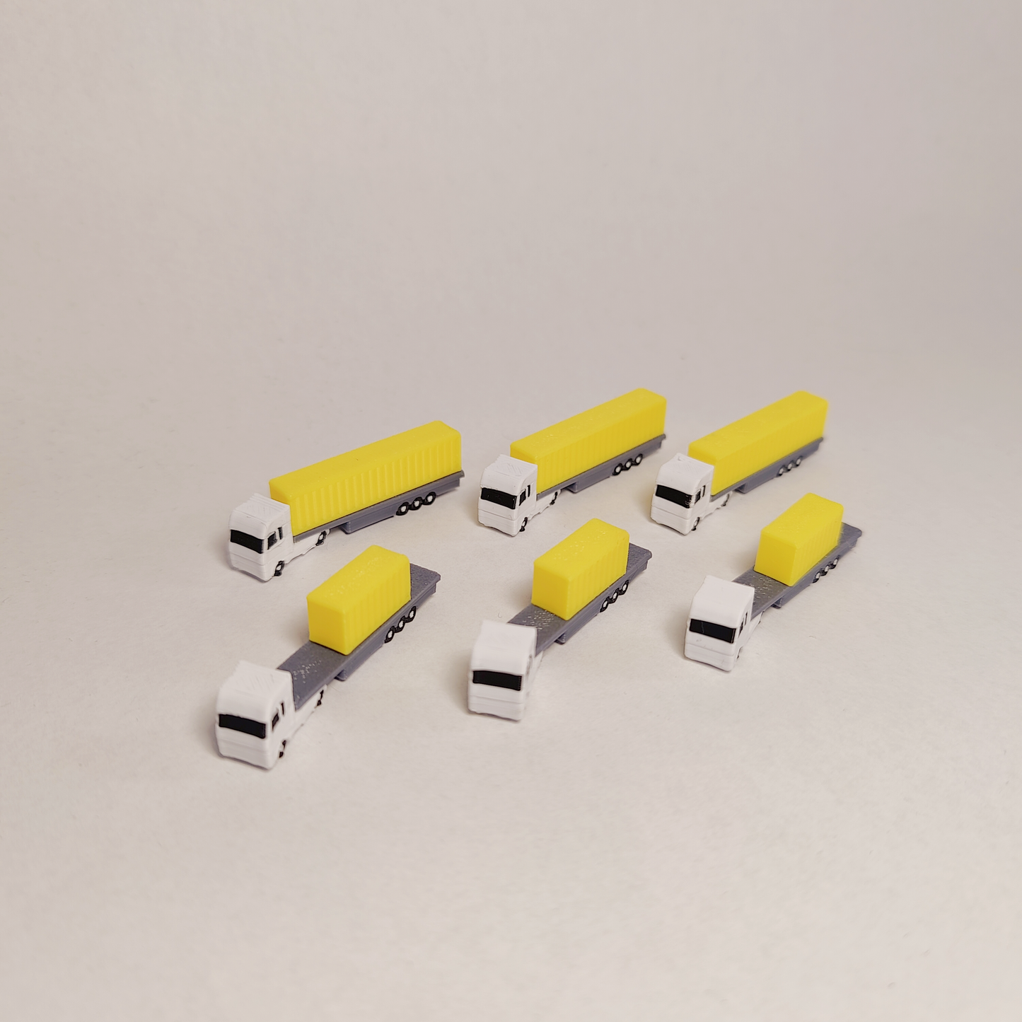 6x Yellow Articulated Container Truck/Lorry Airport GSE Vehicle 1:400 Scale Models