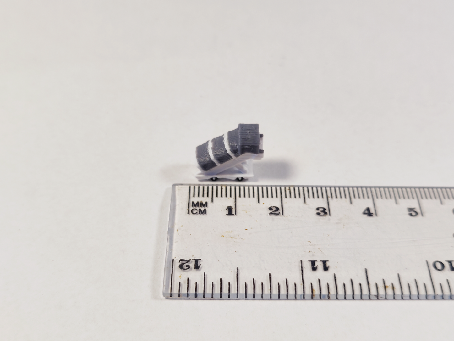 8x White Narrowbody COVERED AIRCRAFT STAIRS Airport GSE Models 1:400 Diorama