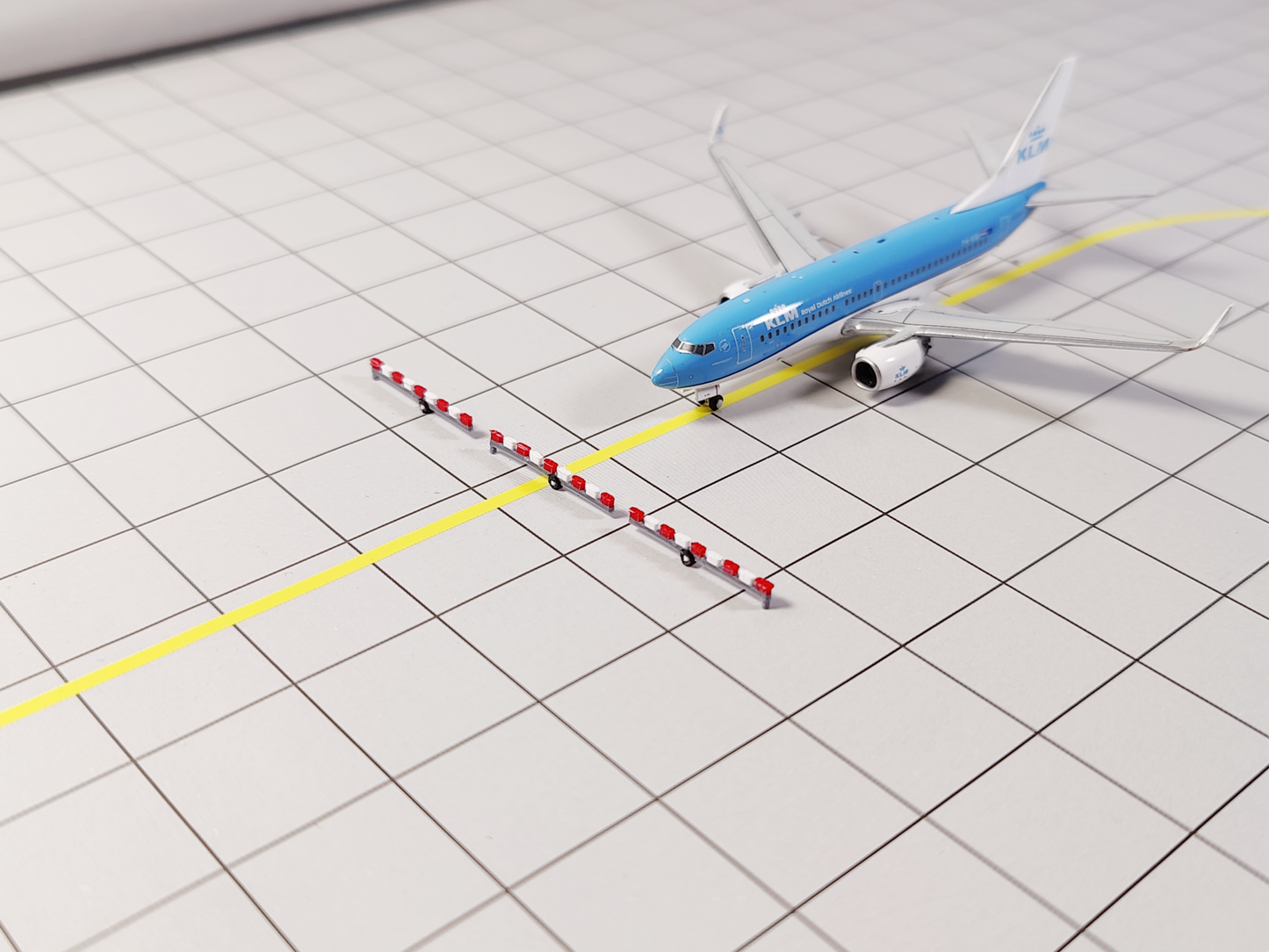 10x Wheeled Airport Road/Taxiway Barriers Aircraft GSE Models 1:400 Diorama