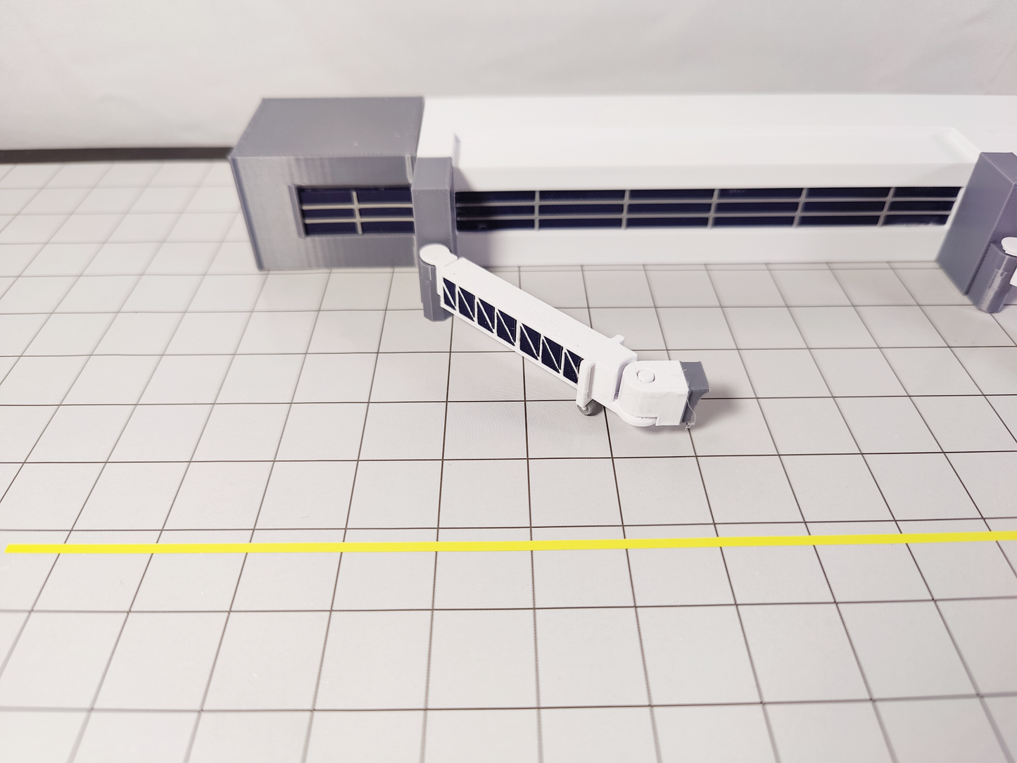 Regional Airport Terminal Building with Extending Bridges Model 1:400 Scale Diorama