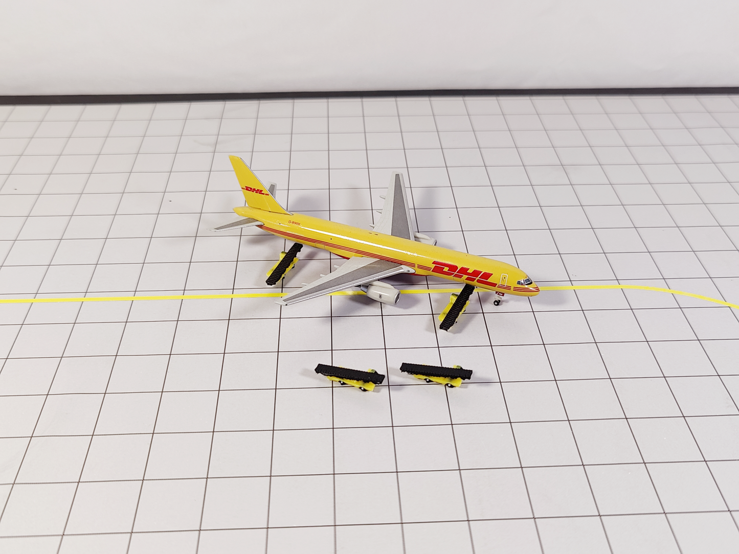 10x Narrowbody Belt Baggage Loaders GSE Airport Vehicles Models 1:400 Scale