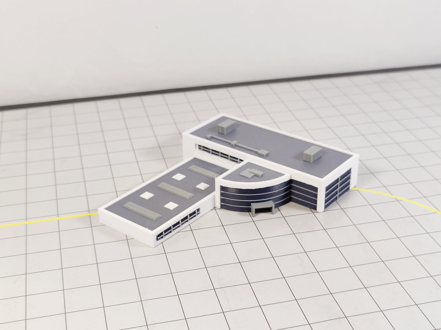 AIRPORT FBO Business Jet Terminal + Hangar Aircraft Building Diorama 1:400 Scale