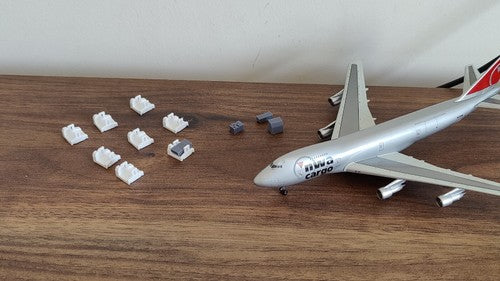 8x Cargo ULD X-WAY Movers Airport Aircraft Service GSE 1:400 Scale Diorama (Blank)