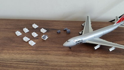 8x Cargo ULD X-WAY Movers Airport Aircraft Service GSE 1:400 Scale Diorama (Blank)