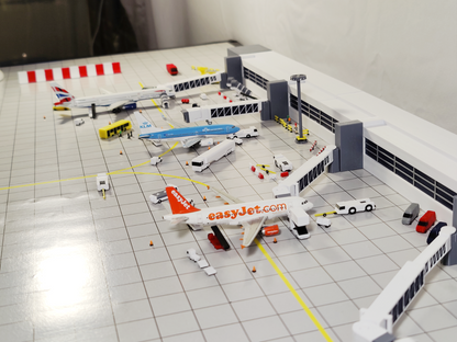 Regional Airport Terminal Building + Extending Bridges Model 1:500 Scale Diorama