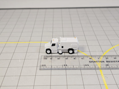 4x Airport Sweeper GSE Trucks Airport Vehicles 1:200 Scale Diorama