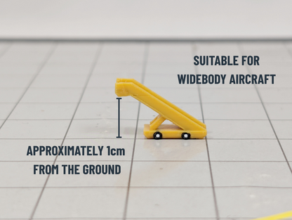 10x Widebody Aircraft Stairs Airport GSE Vehicles 1:400 Scale Diorama