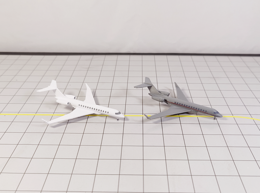 2x Bombardier Global 7500 Business Private Jet Models Painted Liveries 1:400 Scale