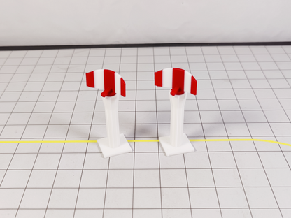 2x Red & White Small Airport Radar Towers Aircraft Building Models 1:400 Scale