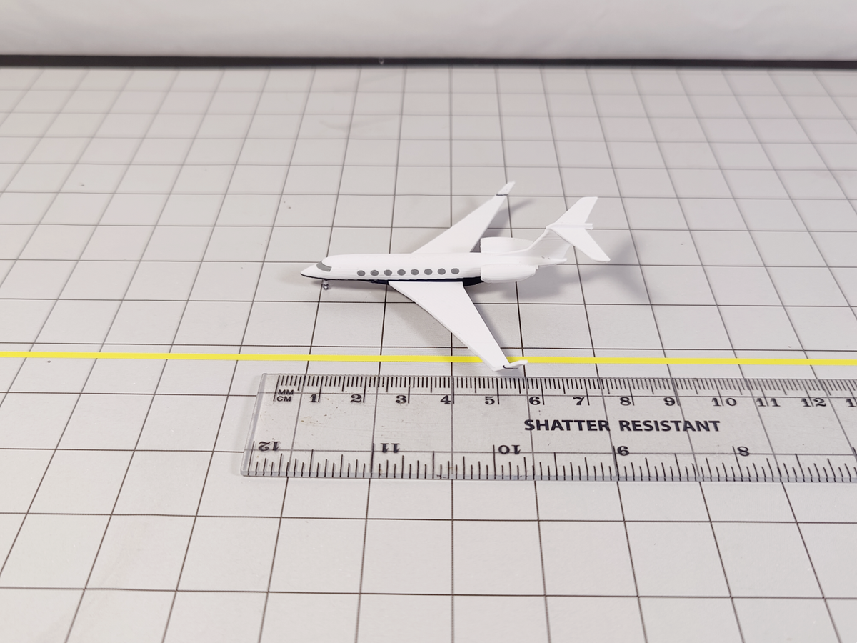 2x Gulfstream G650 Business Private Jet Models Painted Liveries 1:400 Scale