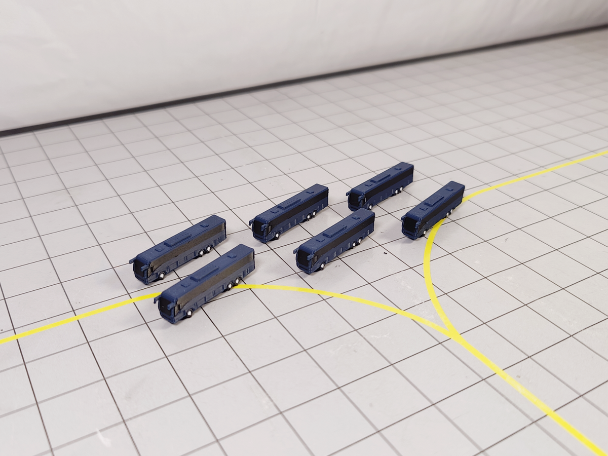 6x Twin Axle Coach/Buses Aircraft Airport GSE Set Models 1:400 Diorama - Blue