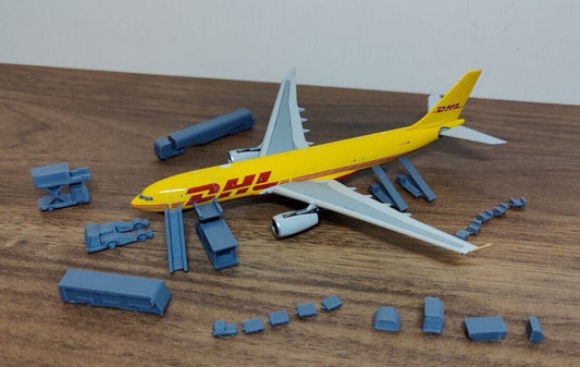 22x Cargo Service Equipment GSE 1:500 Scale Tug/Hilo/Bus/Trucks Airport Diorama