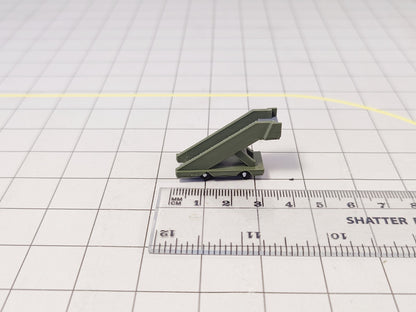 4x Narrowbody Aircraft Stairs Airport GSE Vehicles 1:200 Scale Diorama