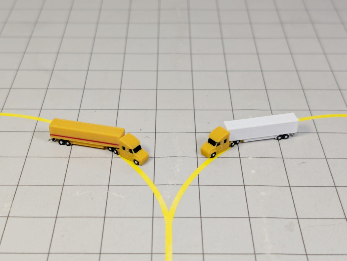 6x Yellow Trucks Airport GSE Vehicles 1:500 Scale Diorama (US style - Rotating)