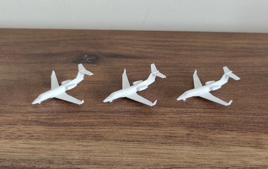 3x Embraer Phenom 300 Business Jet Models Airport Scenery Diorama 1:400 Scale (Blank)