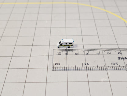 Ambulances (10x White) GSE Airport Emergency Vehicles Scenery Models 1:400 Scale