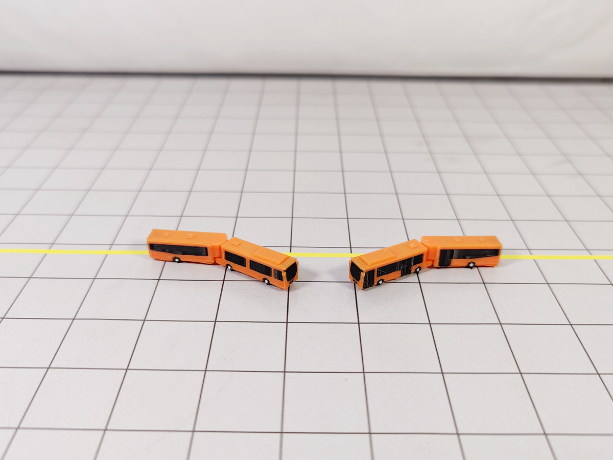 5x Airport Car Park Articulated Bendy Buses GSE 1:400 Scale Vehicle Models