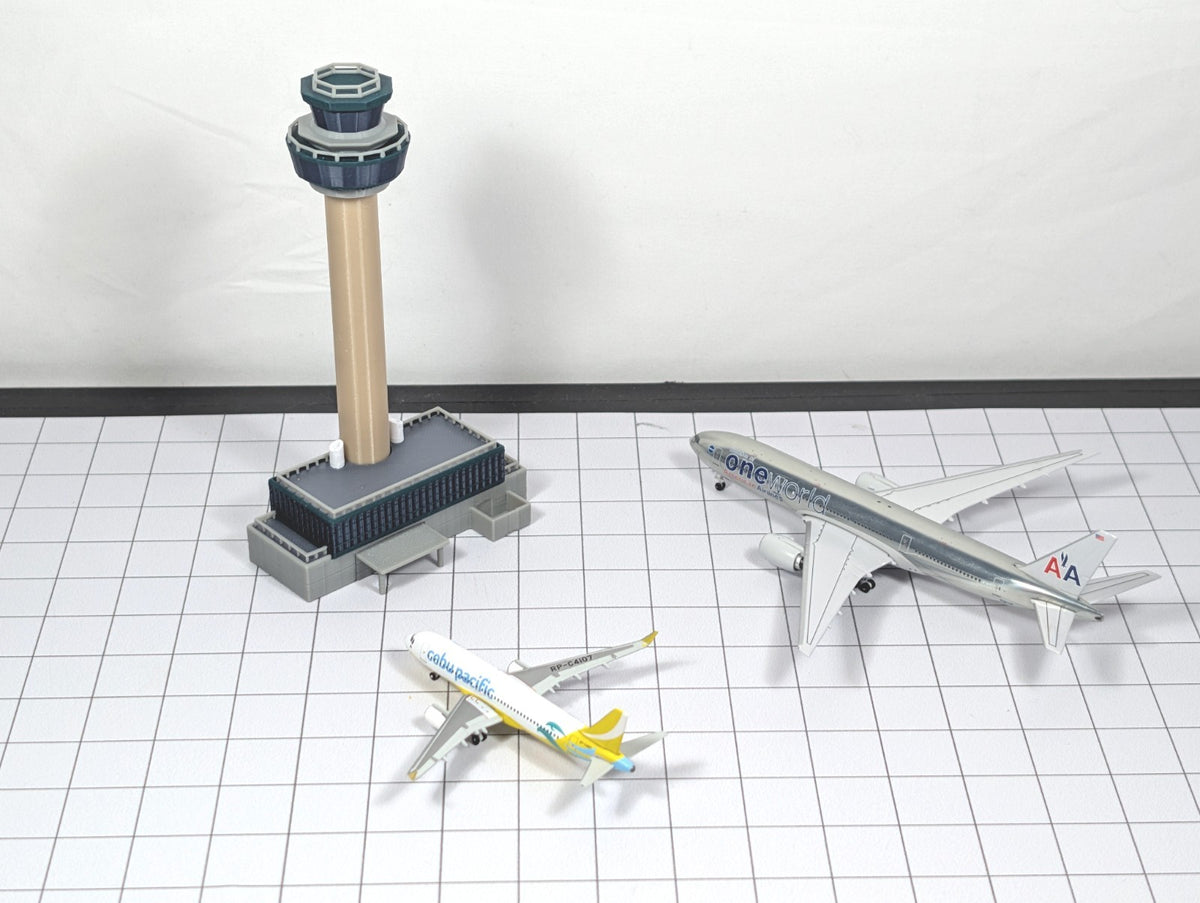 London Stansted Airport ATC Air Traffic Control Tower 1:500 Scale Building Model