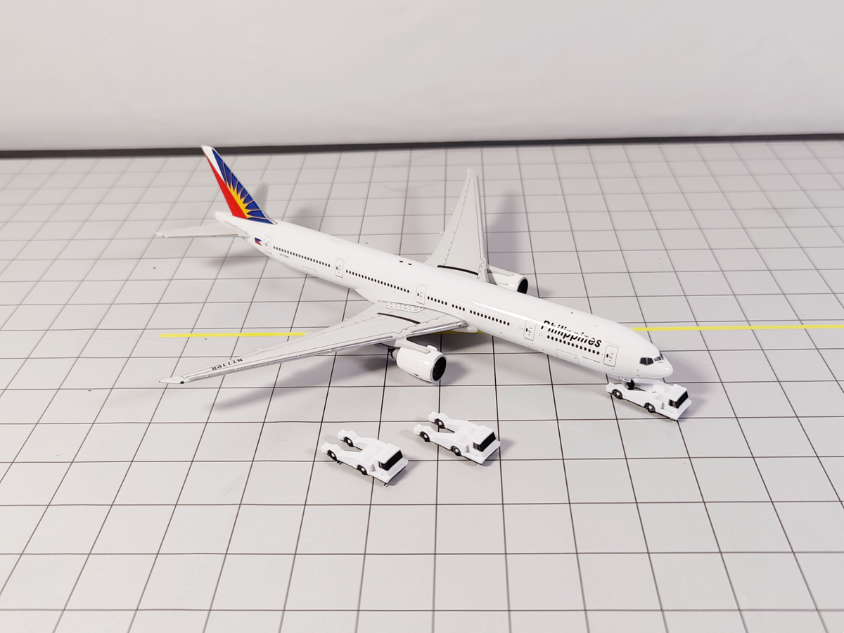 10x Airport Aircraft Tow Tugs/Tractors GSE Models 1:400 Scale Diorama