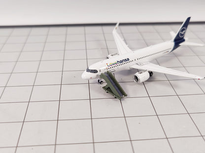 10x Narrowbody Aircraft Stairs Airport GSE Vehicles 1:400 Scale Diorama