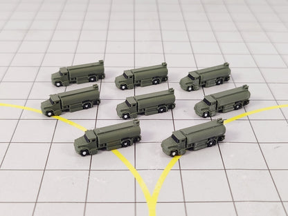 8x REFUELLING FUEL TRUCKS US Style Airport GSE Service Vehicles 1:400 Scale - Military Green