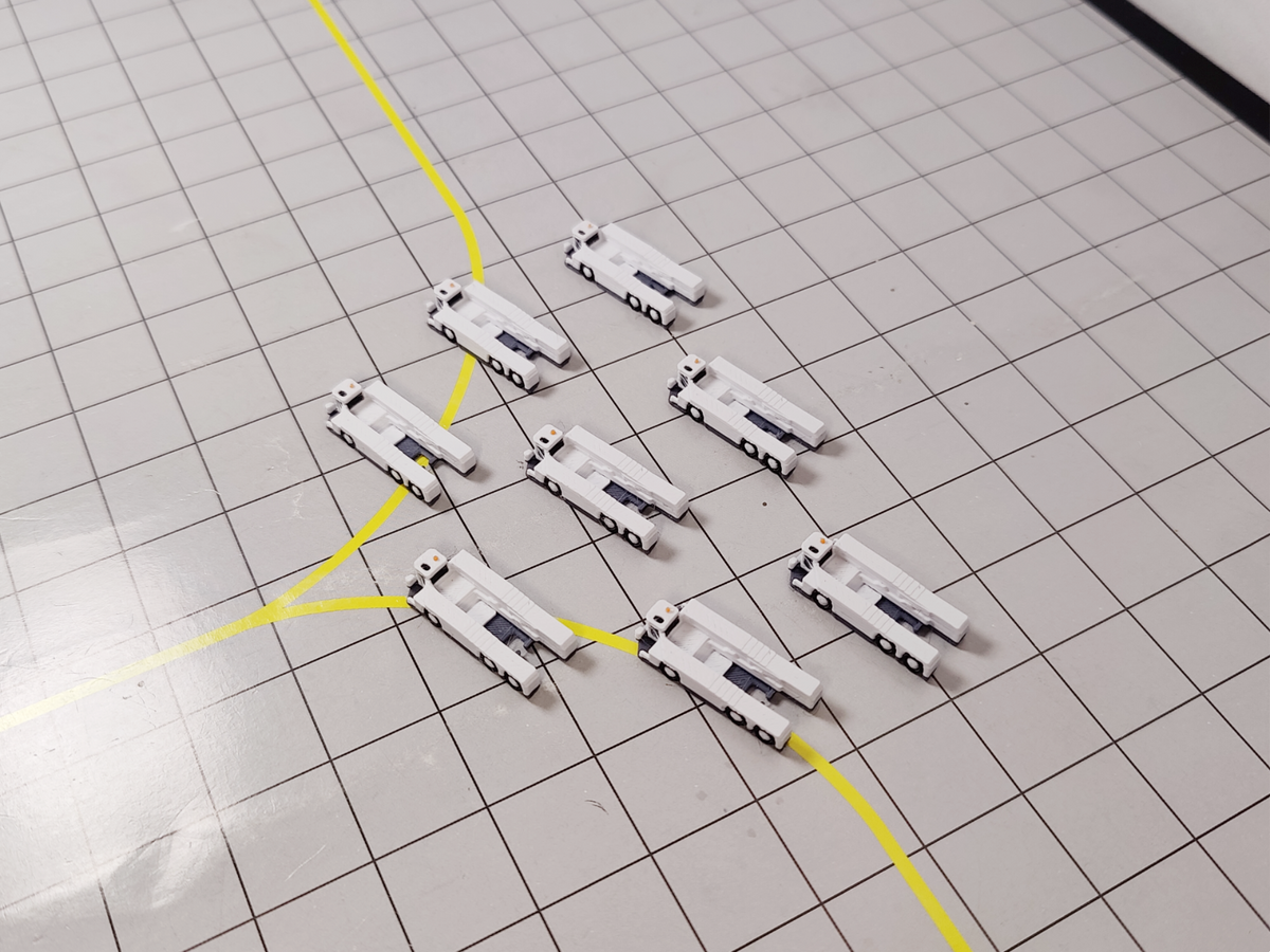 Aircraft Pushback Tugs (8x Twin Axle) Airport GSE White Models 1:400 Diorama