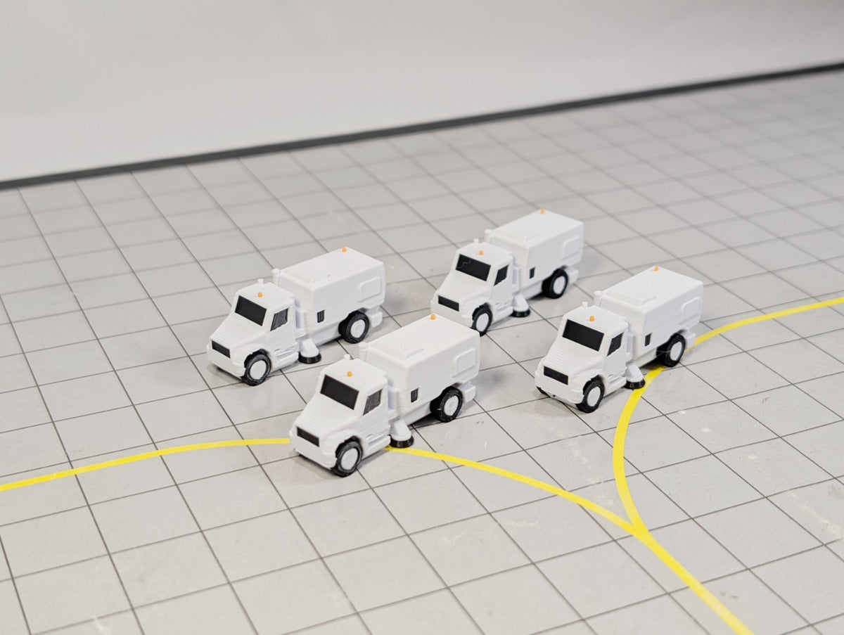 4x Airport Sweeper GSE Trucks Airport Vehicles 1:200 Scale Diorama