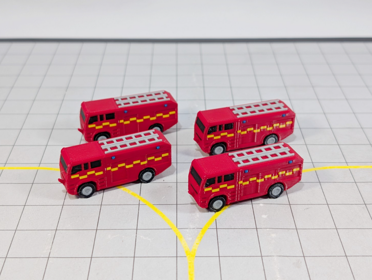 Fire Trucks (x4) Airport GSE Emergency Rescue MPRV Vehicles 1:200 Scale Scenery