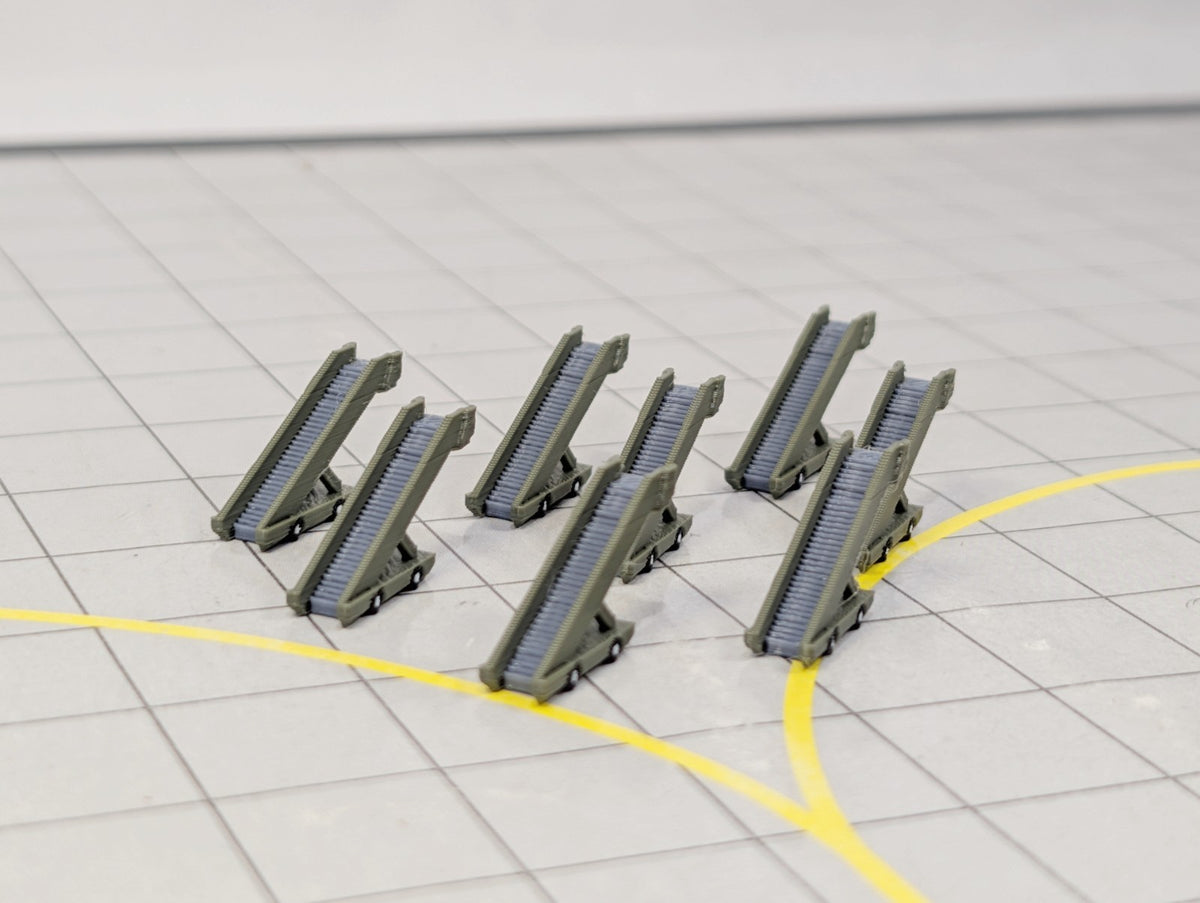 10x Widebody Aircraft Stairs Airport GSE Vehicles 1:400 Scale Diorama