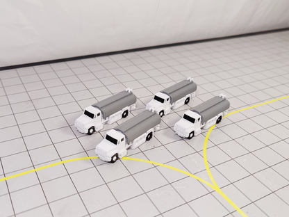 4x Refuelling Fuel Trucks US Style Airport GSE Service Vehicles 1:200 Scale