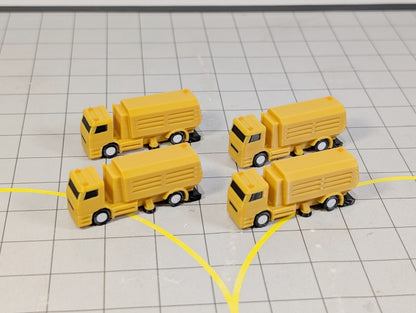 4x Airport Sweeper GSE Trucks Airport Vehicles 1:200 Scale Diorama