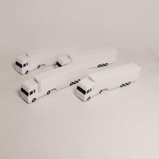 4x White Articulated Truck/Lorry Airport GSE Vehicle 1:200 Scale Fully Rotating