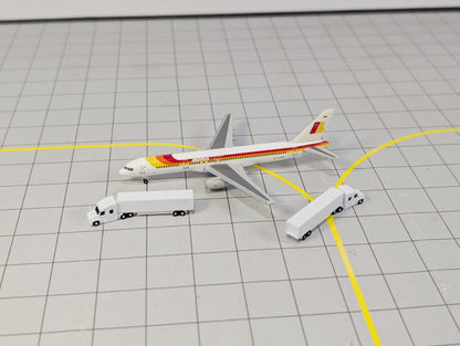 6x Trucks US style (Rotating) Airport GSE Service Vehicles 1:500 Scale Diorama