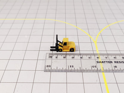 Fork Lift Truck (x4) Airport Construction/Cargo GSE Vehicle Model 1:200 Scale