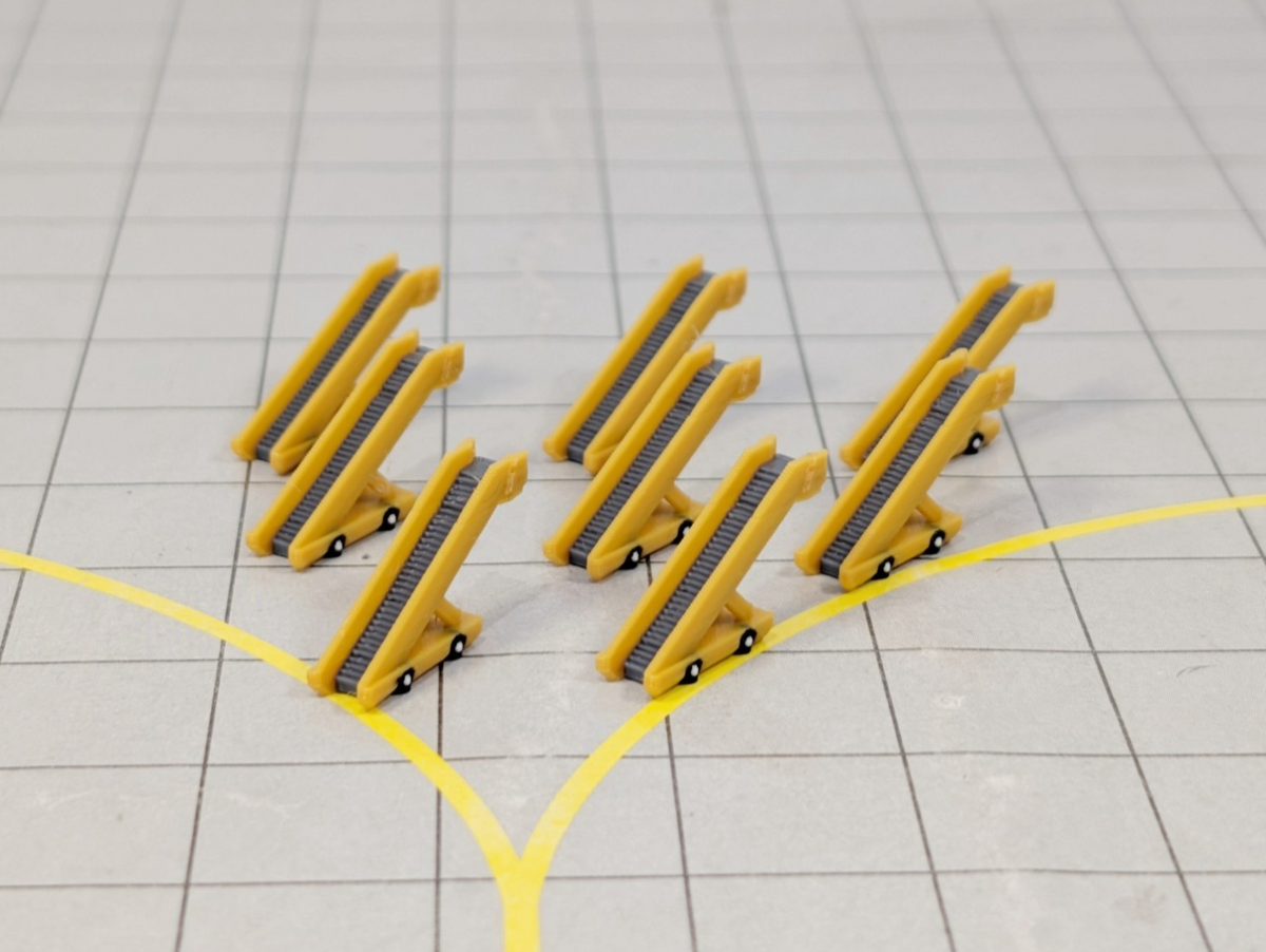 10x Widebody Aircraft Stairs Airport GSE Vehicles 1:400 Scale Diorama